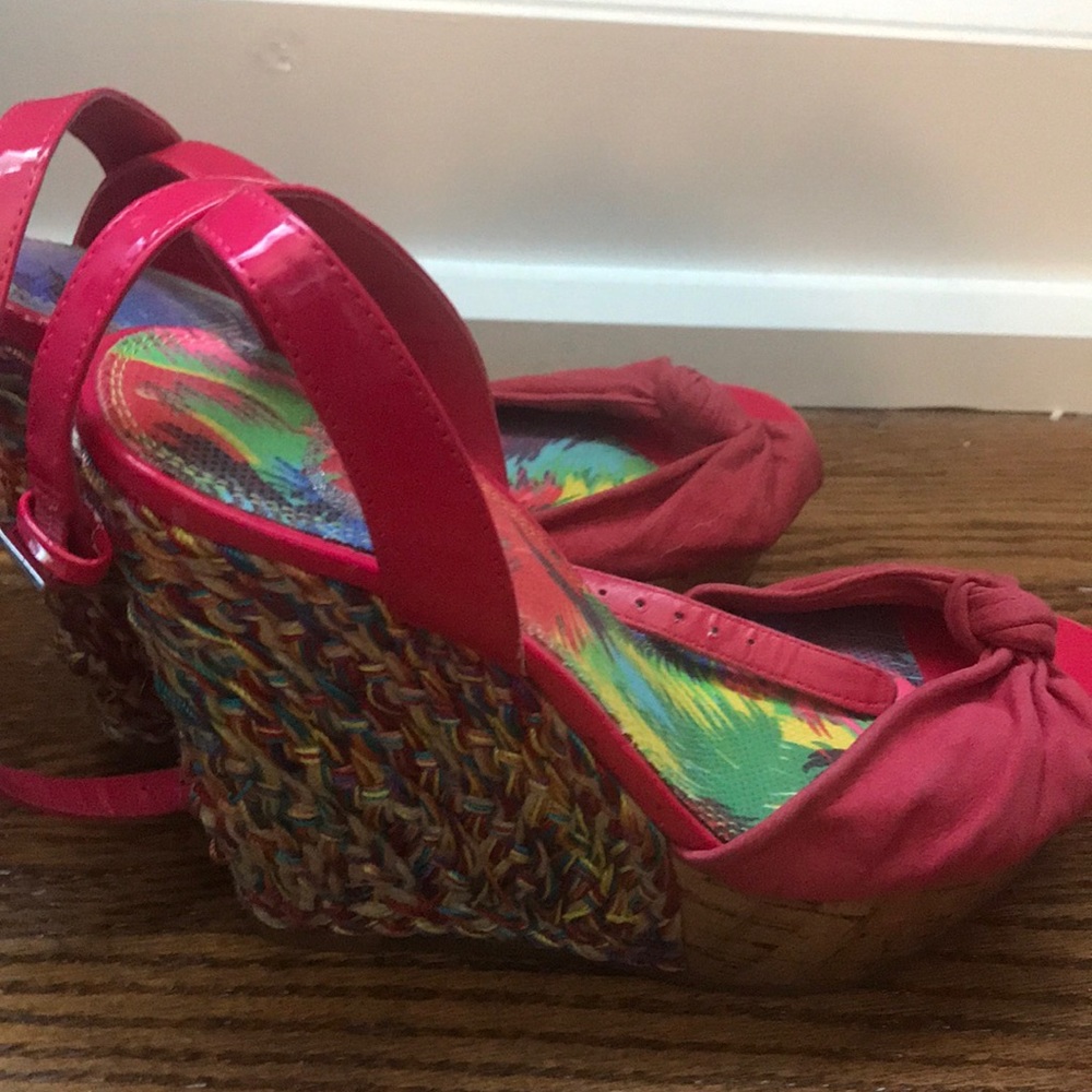 Muti-Color Wedges! - Picture 2 of 3